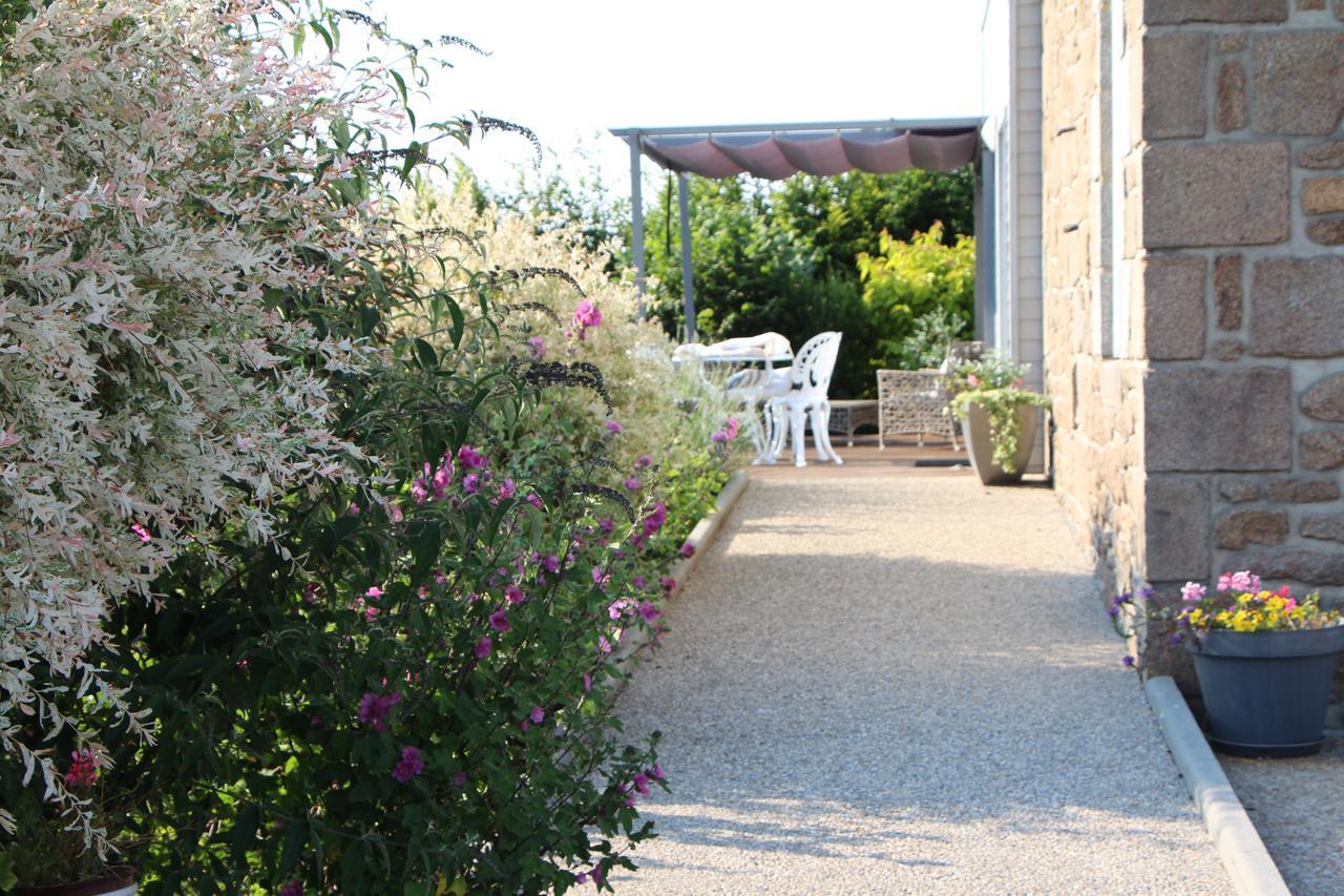 Gite D'Anne Et Ulysse Sept-Freres Exterior foto